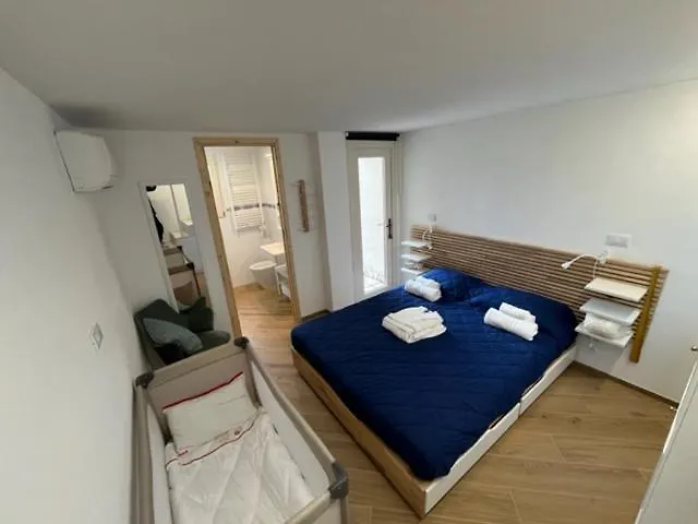La Casina A Treggiaia Apartment