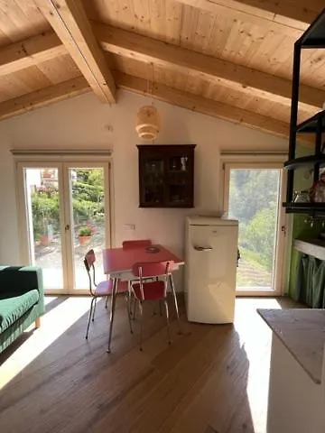 La Casina A Treggiaia Apartment